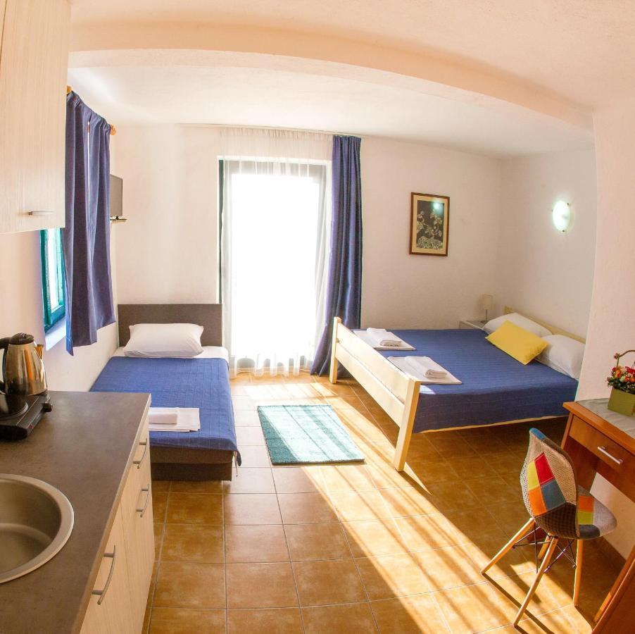 Fisherman House Apartments Rafajlovići Esterno foto